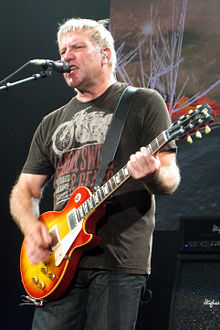 Alex Lifeson in concert with Rush. Raleigh, NC (June 20, 2007)