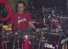 Lombardo performing with Fantômas