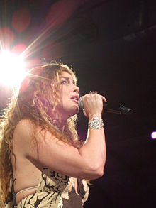 Faith Hill in concert in Nashville on the Soul2Soul II Tour, July 29, 2006