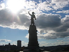 Statue Champlain Ottawa.jpg