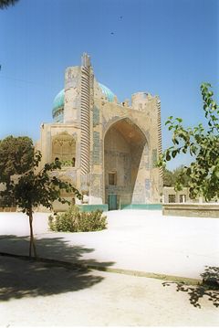 Ruins of the Masjid Sabz (the "Green Mosque"), named for its tiled dome (in July 2001)