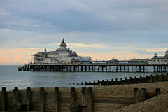 EastbournePierJuly2004b.jpg