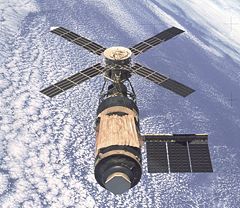 A view of Skylab from the departing Skylab 4 mission