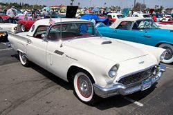 1957 Ford Thunderbird