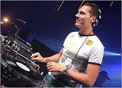 Tiësto in 2007.