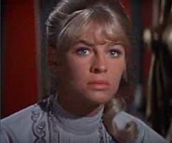 Julie Christie in Doctor Zhivago 5.jpg