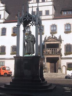 Statue of Martin Luther at the market square