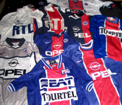 Maillots du PSG.png