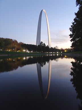 Gateway Arch edit1.jpg