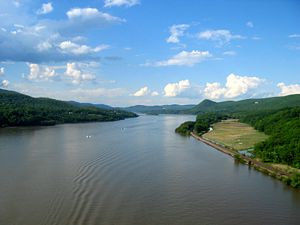 none Looking upriver from the Bear Mountain Bridge