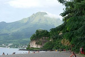 La Pelée vue du Carbet.jpg