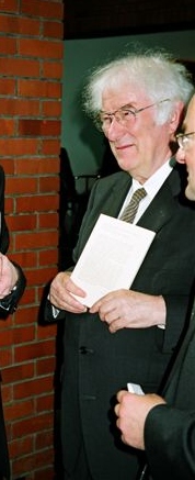 Seamus Heaney Krakow 2004.jpg