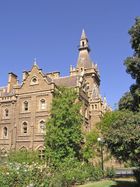 Parkville - University of Melbourne-Ormond College.jpg