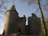 Castell Coch frontside January midday.jpg