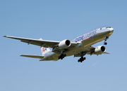 An American Airlines Boeing 777-200ER in new standard Oneworld livery