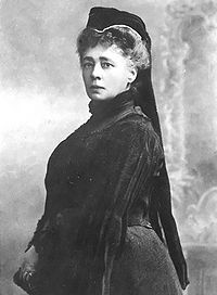 Bertha-von-Suttner-1906.jpg