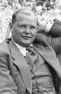 Pastor Bonhoeffer.jpg