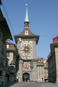 The east front of the Zytglogge at the end of the Kramgasse.