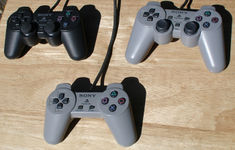 Original, Dual Analog and DualShock controllers