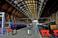 King's Cross platform 7.jpg