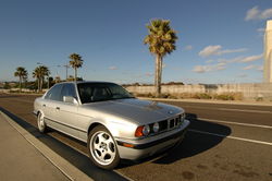 BMW E34 M5 saloon (US)