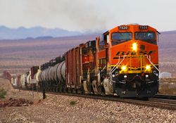 BNSF 7520 GE ES44DC in Mojave Desert.jpg