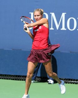 Bondarenko 2009 US Open 01.jpg