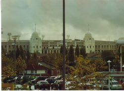 Twin Towers of Wembley Stadium, 2002.jpg