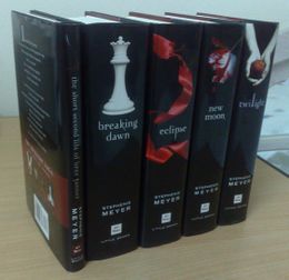 The twilight saga hardback.jpg