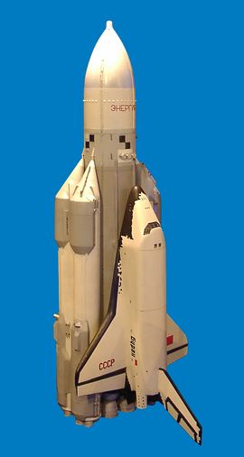 Energia mated with Buran shuttle (model).