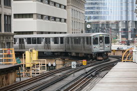 CTA train NE corner.jpg