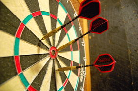 Darts in a dartboard.jpg