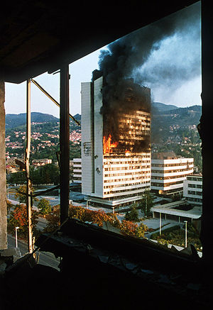 Evstafiev-sarajevo-building-burns.jpg