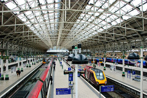 Manchester Picadilly Station.jpg