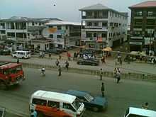 A picture of a view of a street in First Artillery, Port Harcourt from a few floors up.