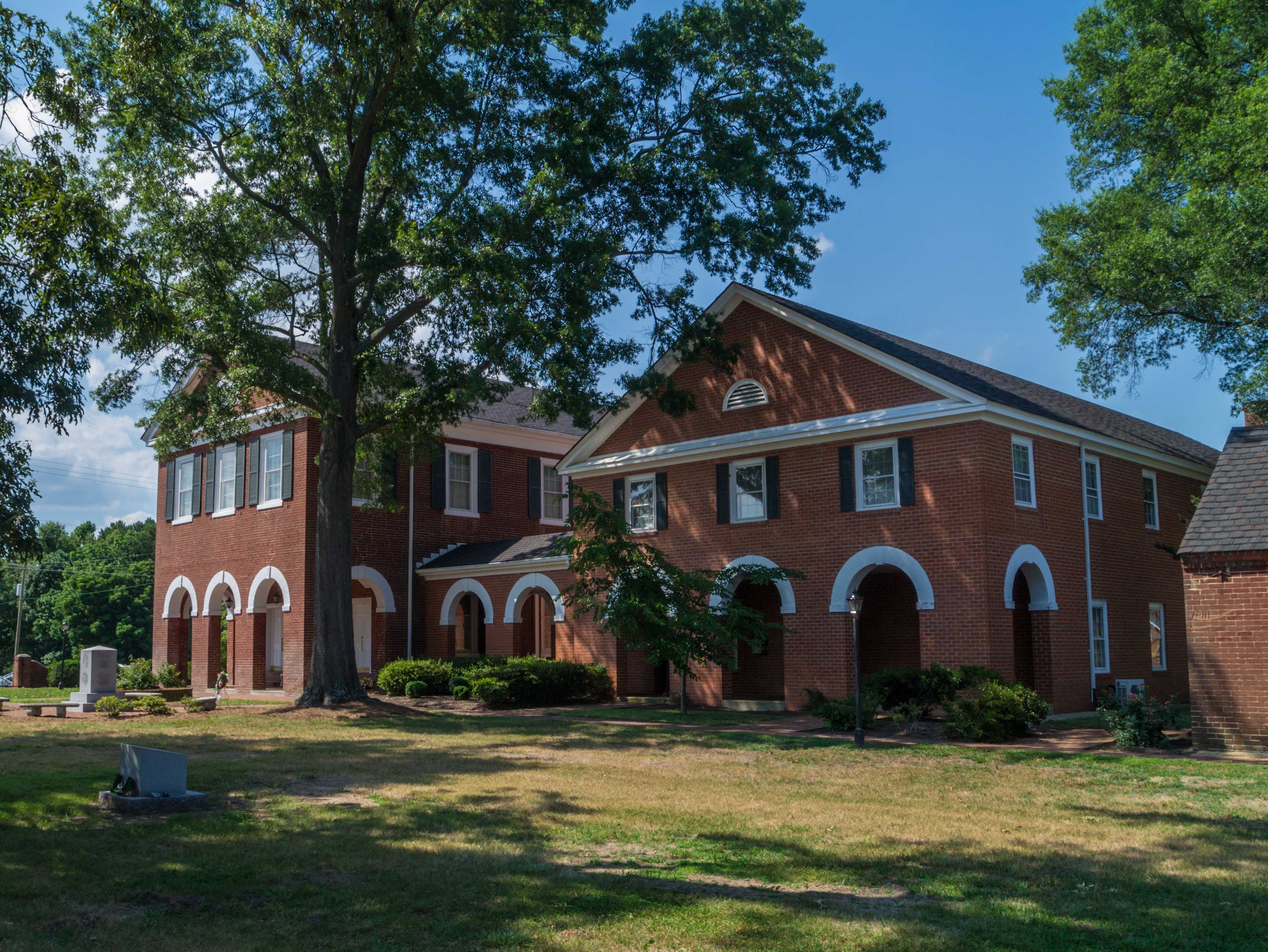 Middlesex County Courthouse (Saluda)