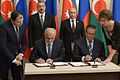 В присутствии В.Путина и И.Алиева подписано межправительственное соглашение о поощрении и взаимной защите инвестиций.jpeg