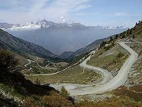A mountain pass with unpaved roads.