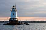 Conimicut Lighthouse in 2006.jpg