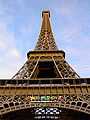 Eiffel Tower 06.jpg