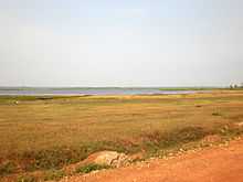 A view of Nong Pla Tao from the far side of Bnadung