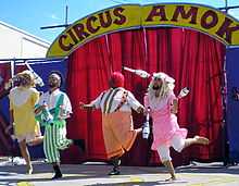 Jugglers Circus Amok by David Shankbone.jpg