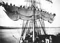 Medway (ship, 1902) - crew unfurling sails on the barque in 1910.jpg