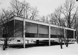 Farnsworth house during the winter