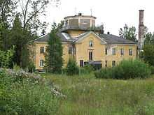 Military airport of USSR in Raadi 4.jpg