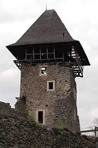 Nevitske Castle 1.jpg