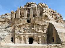 Several nepheshes can be seen on this tomb.