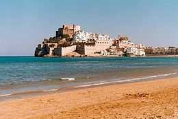 Photo of the castle of Peñiscola on a headland over the Mediterranean Sea