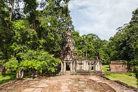 Phimeanakas, Angkor Thom, Camboya, 2013-08-16, DD 01.jpg