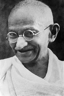 Photo of Gandhi in his 70s, in the 1940s
